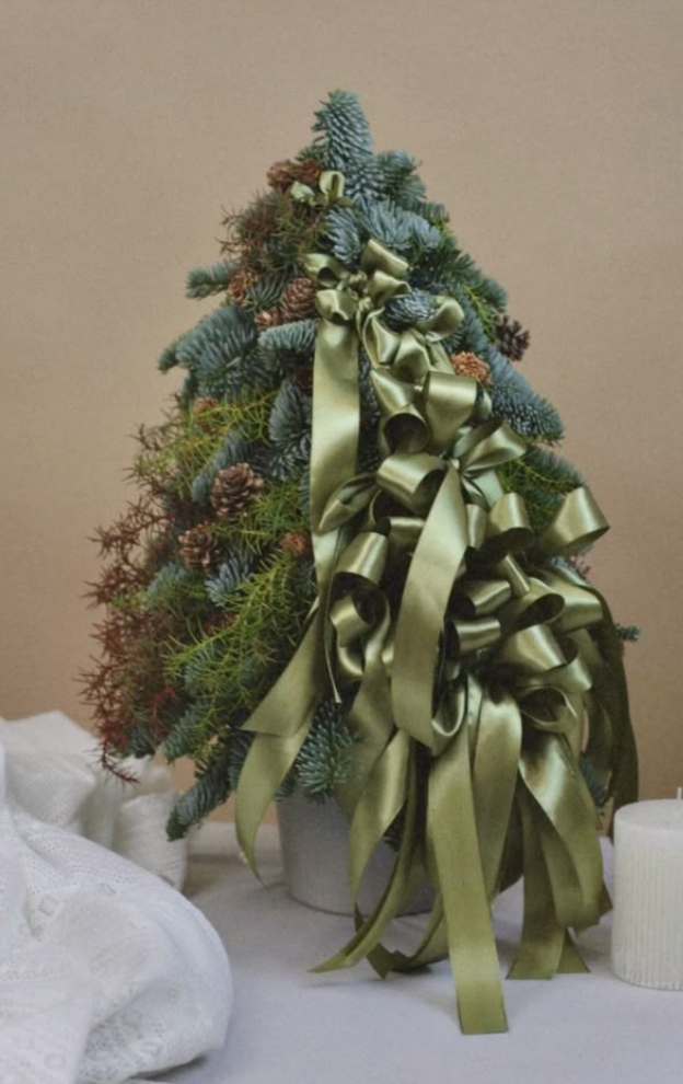 CHRISTMAS TREE WORKSHOP
