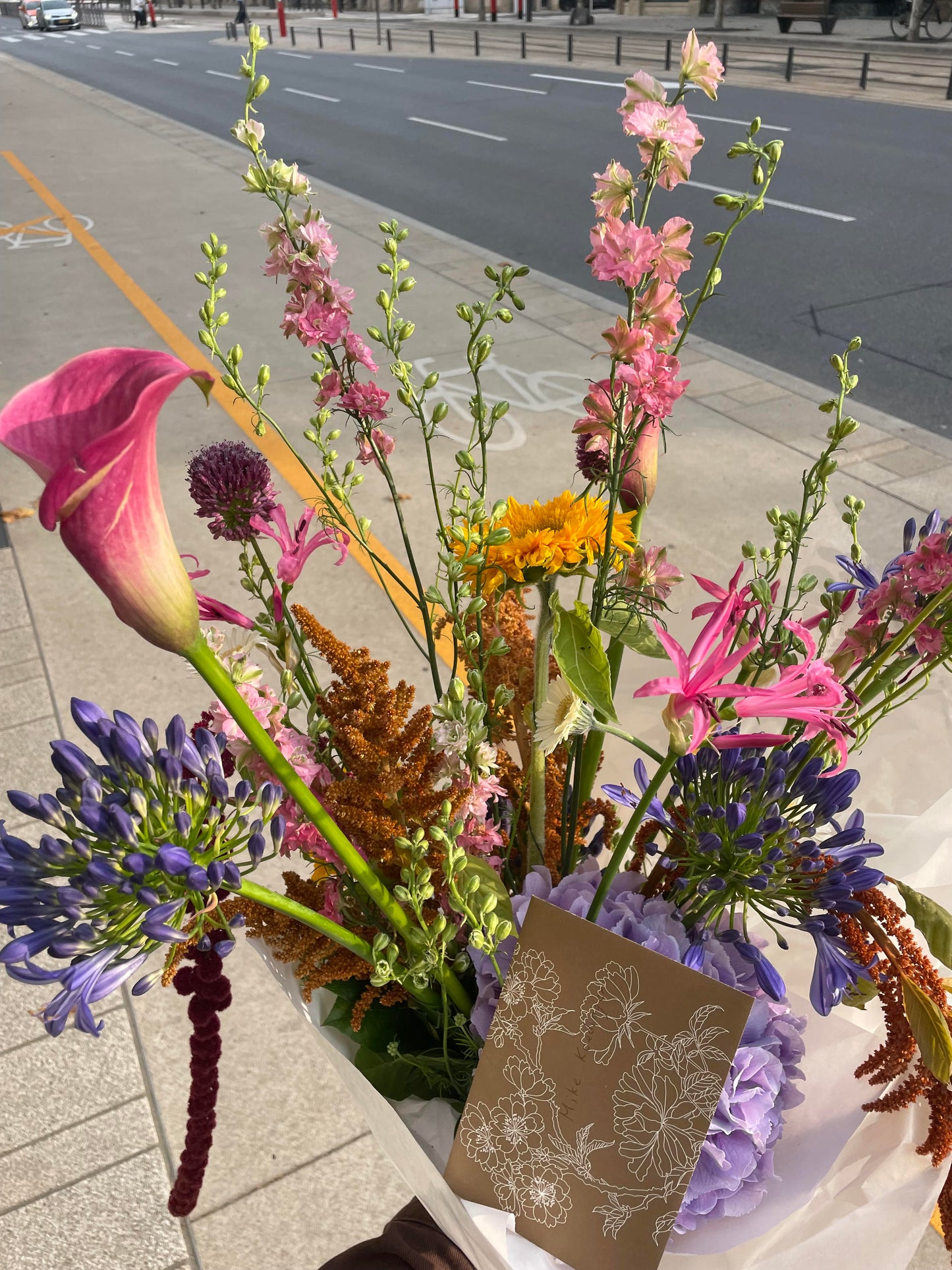INFIIORATA SIGNATURE BOUQUET