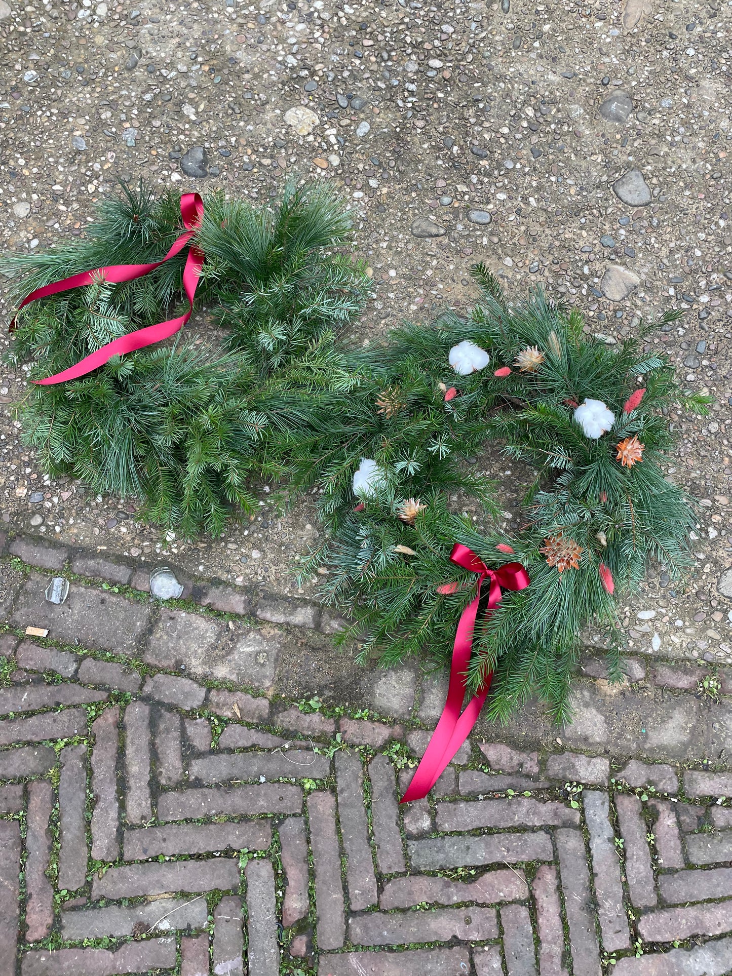 HANDMADE RUBY POMEGRANATE WREATH